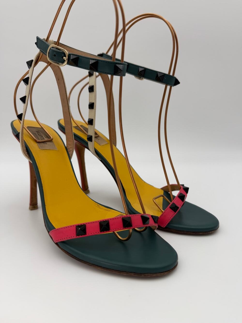 Valentino Rockstud Minimal Sandal Heels Blue Pink White Leather Size 39 / 9